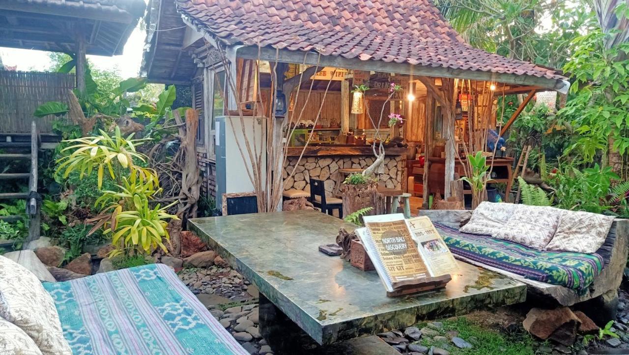 Santhiku Hotel & Spa Lovina  Bagian luar foto