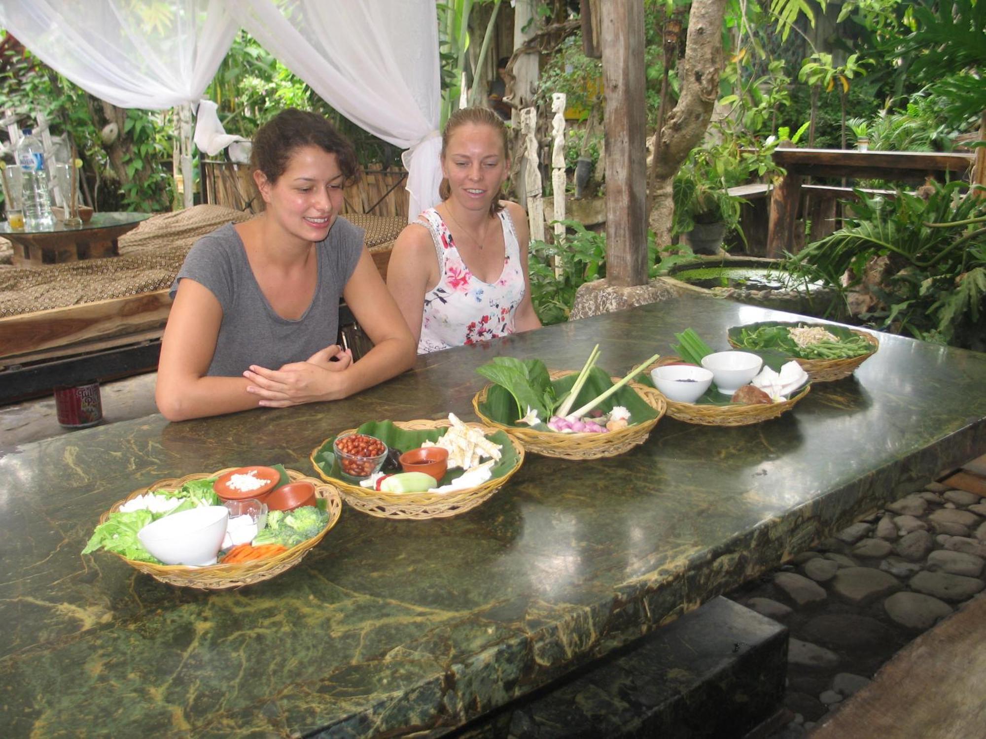 Santhiku Hotel & Spa Lovina  Bagian luar foto