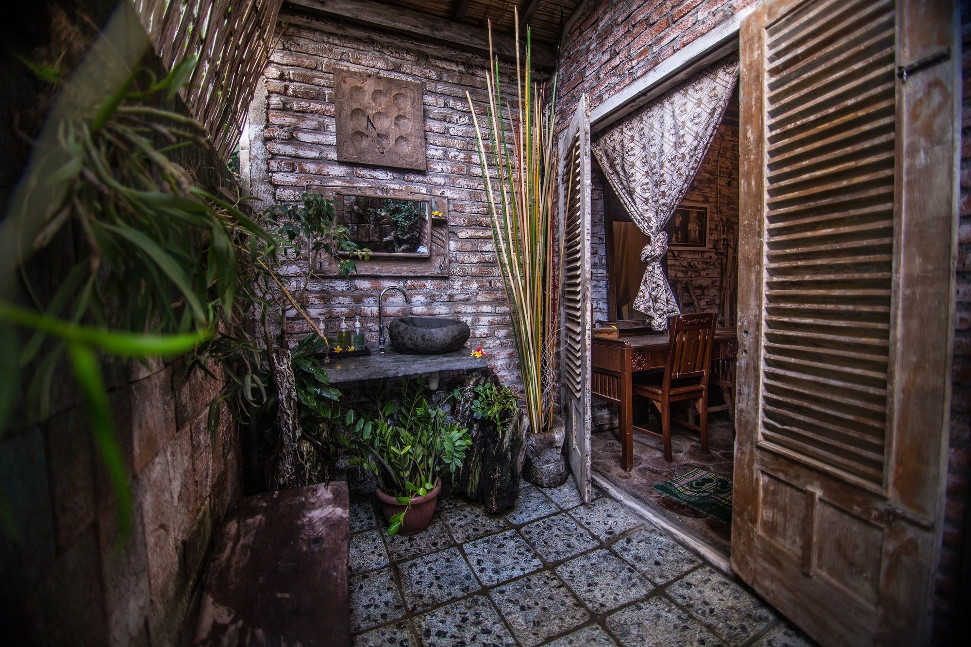 Santhiku Hotel & Spa Lovina  Bagian luar foto