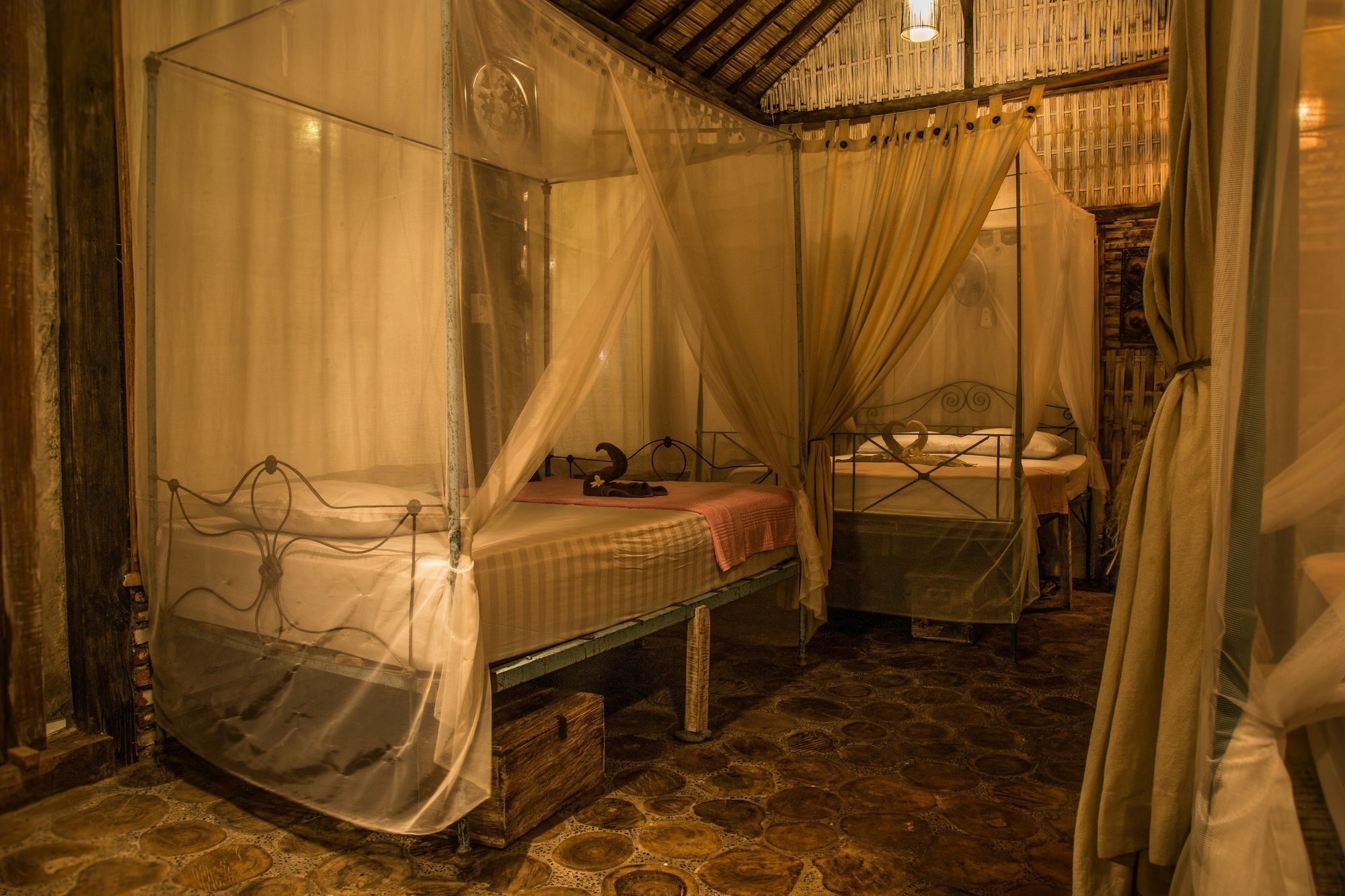 Santhiku Hotel & Spa Lovina  Bagian luar foto