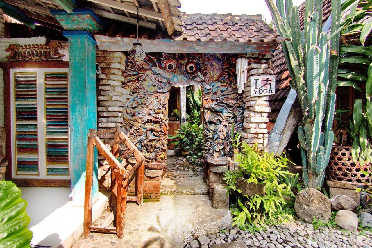 Santhiku Hotel & Spa Lovina  Bagian luar foto