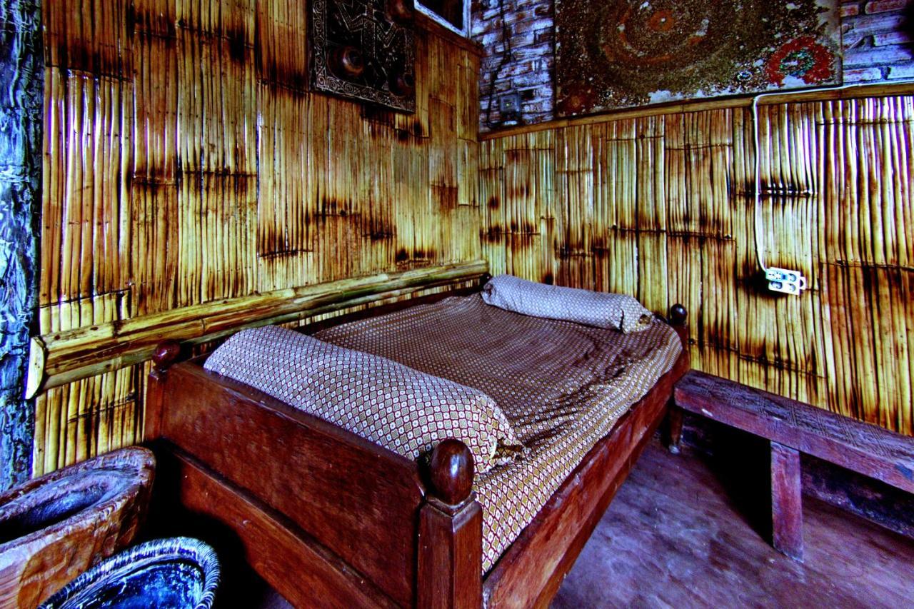 Santhiku Hotel & Spa Lovina  Bagian luar foto